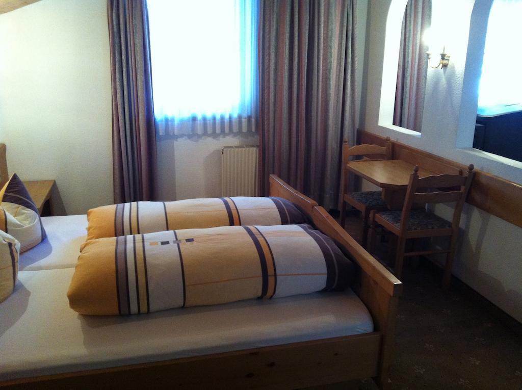 Hotel Garni Pfandl 노이스티프트임스튀바이탈 객실 사진