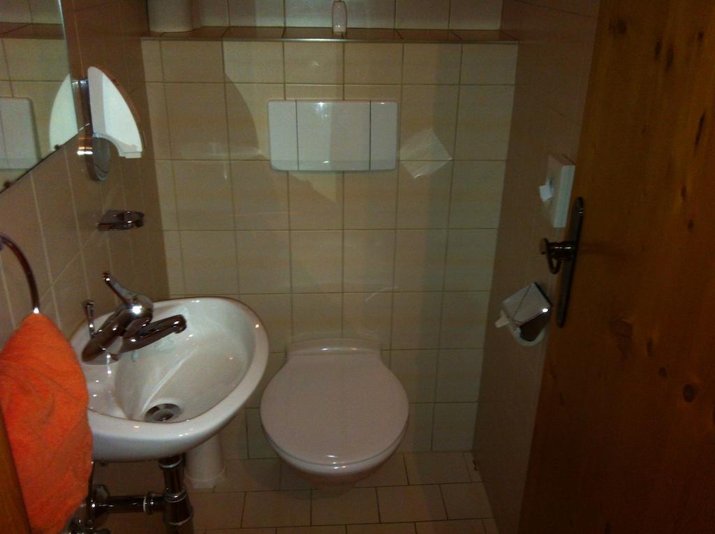 Hotel Garni Pfandl 노이스티프트임스튀바이탈 객실 사진